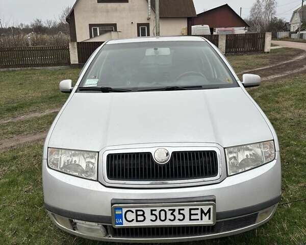 Серый Шкода Фабия, объемом двигателя 1.39 л и пробегом 257 тыс. км за 3750 $, фото 3 на Automoto.ua