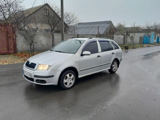 Серый Шкода Фабия, объемом двигателя 1.4 л и пробегом 250 тыс. км за 2200 $, фото 1 на Automoto.ua