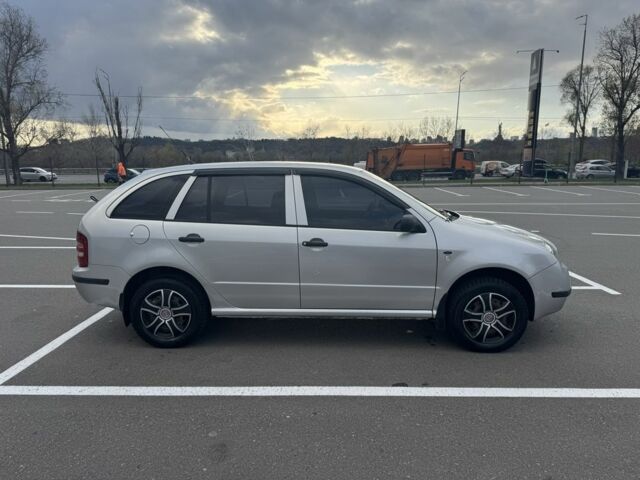 Серый Шкода Фабия, объемом двигателя 1.4 л и пробегом 259 тыс. км за 3400 $, фото 3 на Automoto.ua