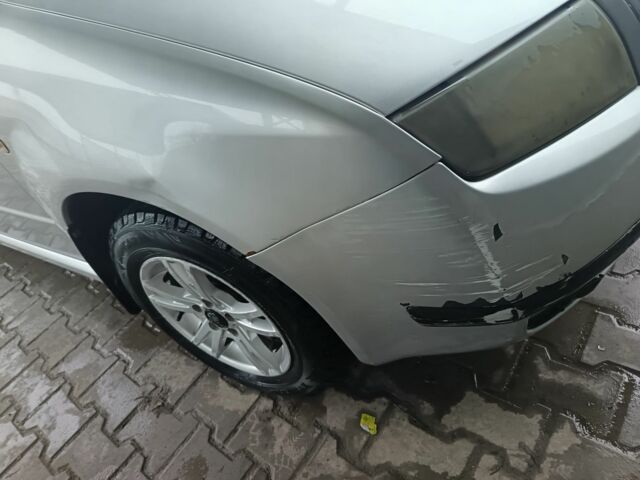 Серый Шкода Фабия, объемом двигателя 1.4 л и пробегом 289 тыс. км за 2800 $, фото 3 на Automoto.ua