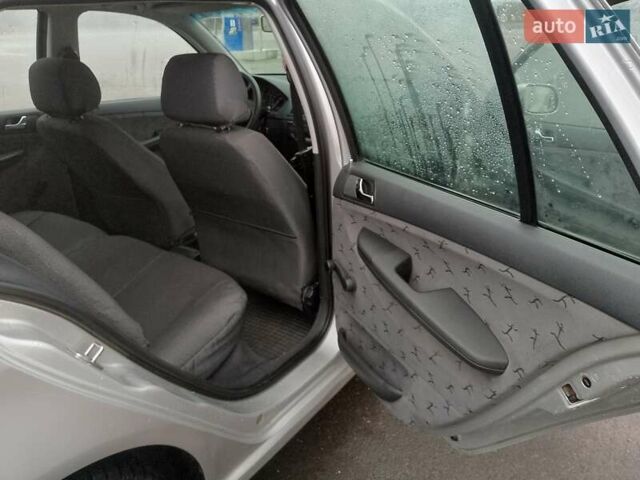 Сірий Шкода Фабія, об'ємом двигуна 1.39 л та пробігом 195 тис. км за 3400 $, фото 10 на Automoto.ua