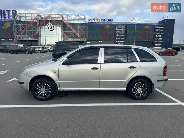 Серый Шкода Фабия, объемом двигателя 1.4 л и пробегом 259 тыс. км за 3400 $, фото 7 на Automoto.ua