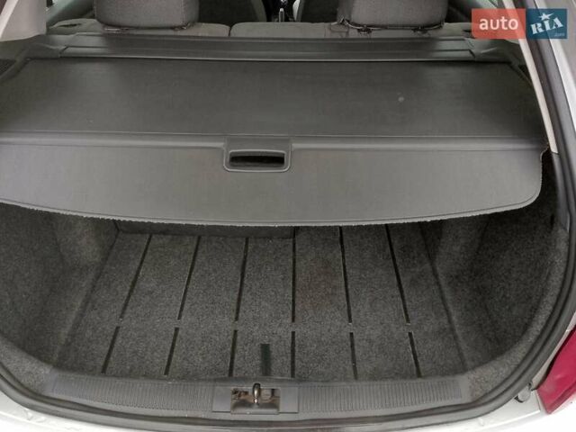 Сірий Шкода Фабія, об'ємом двигуна 1.39 л та пробігом 195 тис. км за 3400 $, фото 6 на Automoto.ua