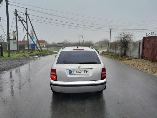 Серый Шкода Фабия, объемом двигателя 1.4 л и пробегом 250 тыс. км за 2200 $, фото 3 на Automoto.ua