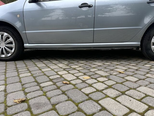 Сірий Шкода Фабія, об'ємом двигуна 1.4 л та пробігом 295 тис. км за 2900 $, фото 19 на Automoto.ua