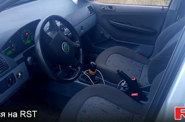 Сірий Шкода Фабія, об'ємом двигуна 1.4 л та пробігом 254 тис. км за 4000 $, фото 5 на Automoto.ua