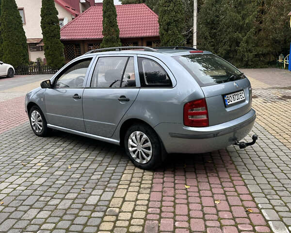 Серый Шкода Фабия, объемом двигателя 1.4 л и пробегом 295 тыс. км за 2750 $, фото 2 на Automoto.ua