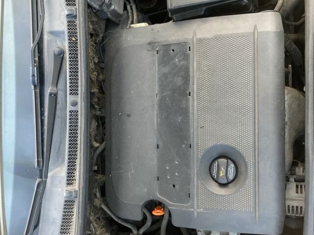 Сірий Шкода Фабія, об'ємом двигуна 1.4 л та пробігом 303 тис. км за 3400 $, фото 6 на Automoto.ua