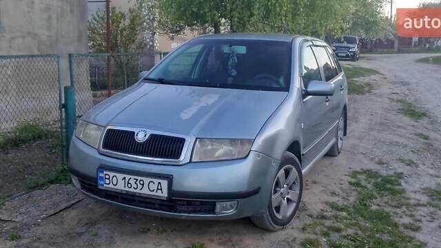 Сірий Шкода Фабія, об'ємом двигуна 1.2 л та пробігом 320 тис. км за 2600 $, фото 1 на Automoto.ua