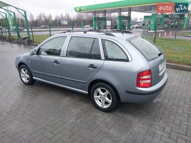 Сірий Шкода Фабія, об'ємом двигуна 1.39 л та пробігом 277 тис. км за 4400 $, фото 12 на Automoto.ua