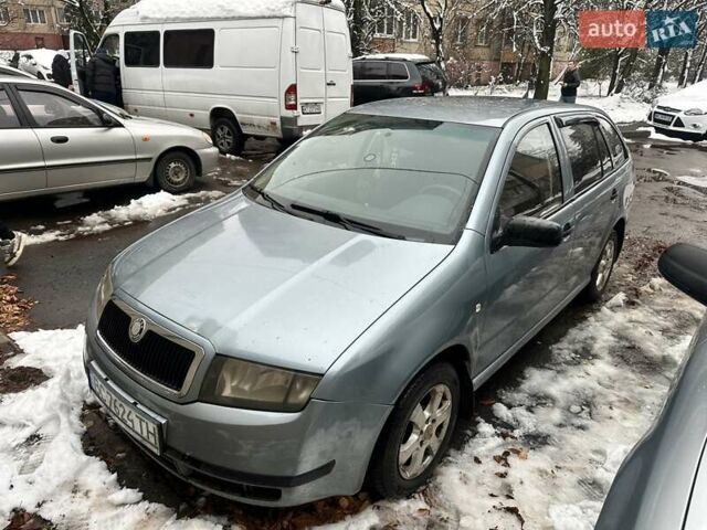 Сірий Шкода Фабія, об'ємом двигуна 1.39 л та пробігом 250 тис. км за 2300 $, фото 2 на Automoto.ua