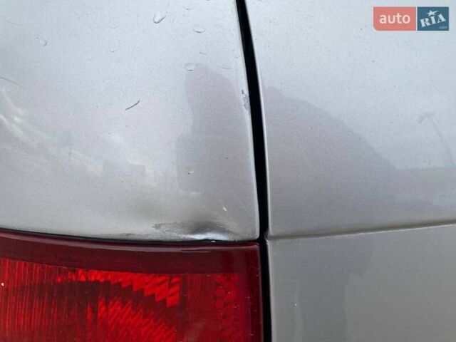 Сірий Шкода Фабія, об'ємом двигуна 1.39 л та пробігом 195 тис. км за 4400 $, фото 16 на Automoto.ua