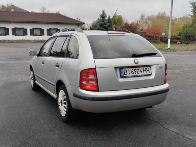 Серый Шкода Фабия, объемом двигателя 1.4 л и пробегом 162 тыс. км за 2700 $, фото 3 на Automoto.ua