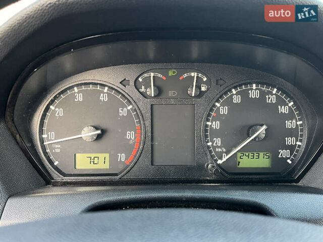 Серый Шкода Фабия, объемом двигателя 1.39 л и пробегом 250 тыс. км за 2990 $, фото 11 на Automoto.ua