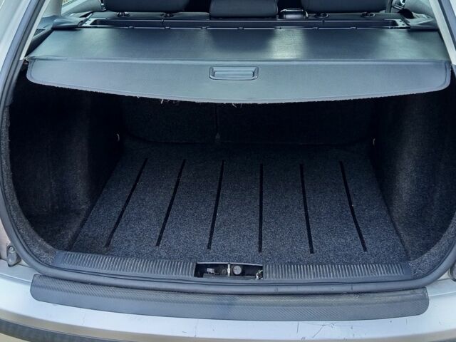 Сірий Шкода Фабія, об'ємом двигуна 1.4 л та пробігом 180 тис. км за 4500 $, фото 4 на Automoto.ua