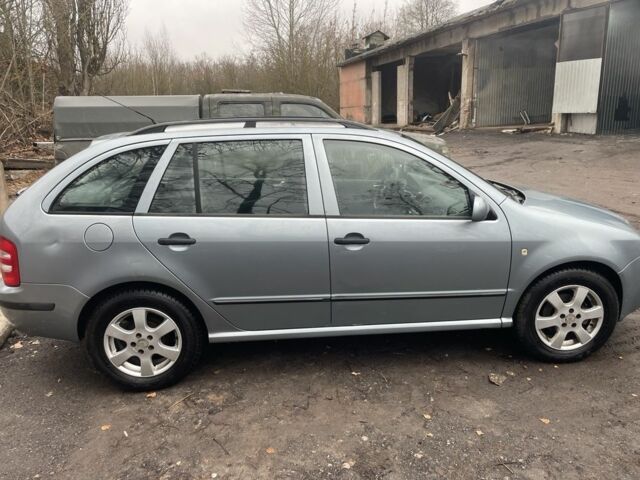 Сірий Шкода Фабія, об'ємом двигуна 1.4 л та пробігом 204 тис. км за 3700 $, фото 4 на Automoto.ua