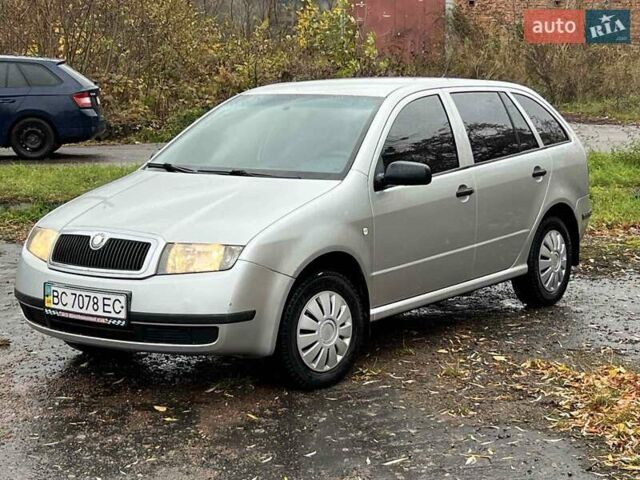 Шкода Фабия 2003 в Львове на Automoto.ua Серый Шкода Фабия, объемом двигателя 1.39 л и пробегом 167 тыс. км за 3150 $, фото 6 на Automoto.ua