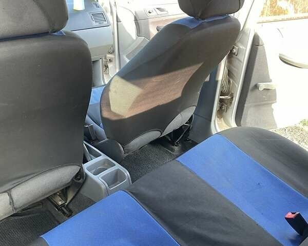 Сірий Шкода Фабія, об'ємом двигуна 1.4 л та пробігом 291 тис. км за 3050 $, фото 2 на Automoto.ua