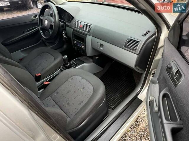 Шкода Фабия 2003 в Львове на Automoto.ua Серый Шкода Фабия, объемом двигателя 1.39 л и пробегом 167 тыс. км за 3150 $, фото 23 на Automoto.ua