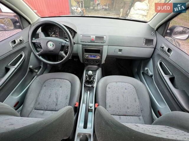 Шкода Фабия 2003 в Львове на Automoto.ua Серый Шкода Фабия, объемом двигателя 1.39 л и пробегом 167 тыс. км за 3150 $, фото 28 на Automoto.ua
