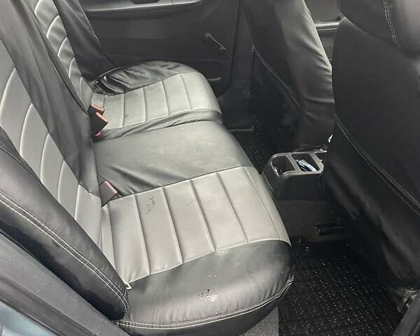 Сірий Шкода Фабія, об'ємом двигуна 1.4 л та пробігом 204 тис. км за 3700 $, фото 1 на Automoto.ua