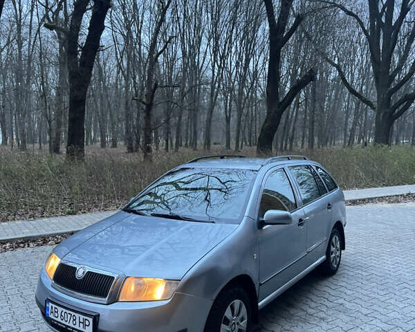Серый Шкода Фабия, объемом двигателя 1.39 л и пробегом 211 тыс. км за 3799 $, фото 1 на Automoto.ua