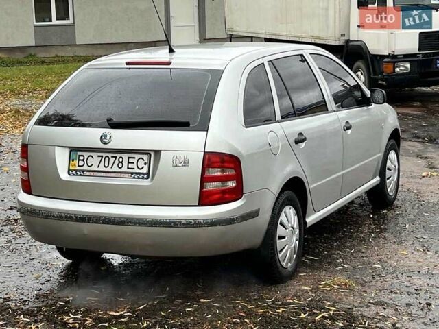 Шкода Фабия 2003 в Львове на Automoto.ua Серый Шкода Фабия, объемом двигателя 1.39 л и пробегом 167 тыс. км за 3150 $, фото 5 на Automoto.ua