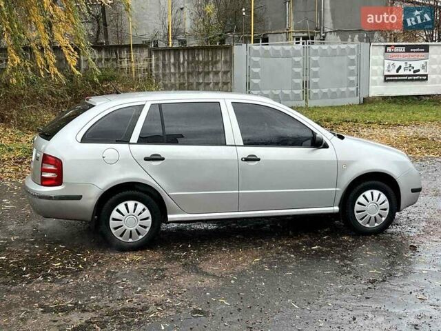 Шкода Фабия 2003 в Львове на Automoto.ua Серый Шкода Фабия, объемом двигателя 1.39 л и пробегом 167 тыс. км за 3150 $, фото 3 на Automoto.ua