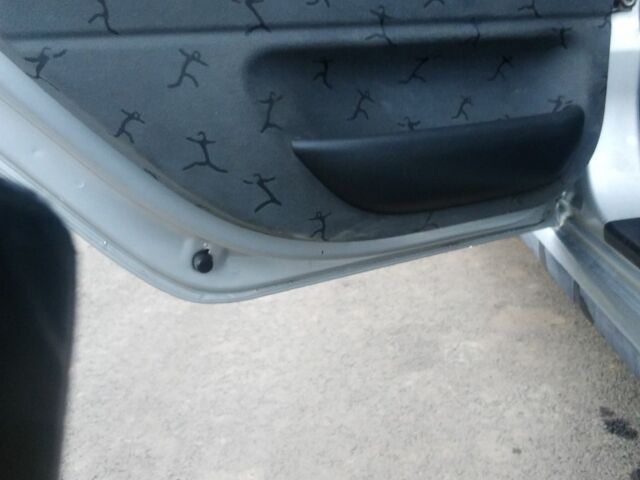 Серый Шкода Фабия, объемом двигателя 1.4 л и пробегом 236 тыс. км за 2900 $, фото 13 на Automoto.ua