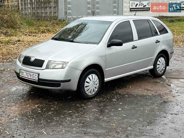 Шкода Фабия 2003 в Львове на Automoto.ua Серый Шкода Фабия, объемом двигателя 1.39 л и пробегом 167 тыс. км за 3150 $, фото 12 на Automoto.ua