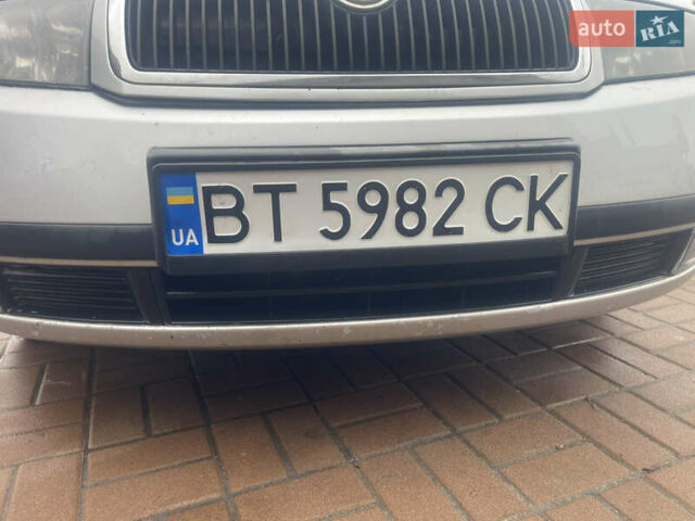 Сірий Шкода Фабія, об'ємом двигуна 1.4 л та пробігом 255 тис. км за 3200 $, фото 1 на Automoto.ua