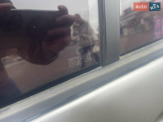 Сірий Шкода Фабія, об'ємом двигуна 1.4 л та пробігом 255 тис. км за 3200 $, фото 19 на Automoto.ua