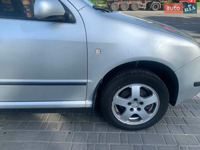 Сірий Шкода Фабія, об'ємом двигуна 1.4 л та пробігом 465 тис. км за 3200 $, фото 6 на Automoto.ua