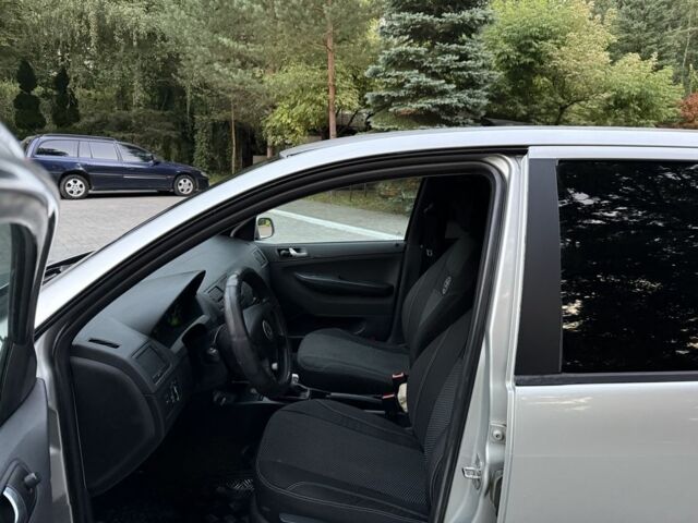 Серый Шкода Фабия, объемом двигателя 1.9 л и пробегом 400 тыс. км за 2999 $, фото 18 на Automoto.ua