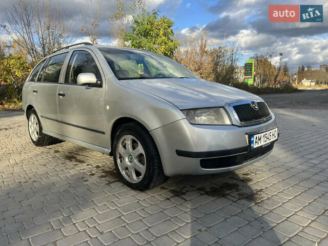 Шкода Фабия 2003 в Житомире на Automoto.ua Серый Шкода Фабия, объемом двигателя 1.2 л и пробегом 295 тыс. км за 2850 $, фото 2 на Automoto.ua