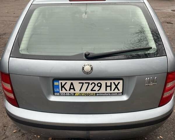 Сірий Шкода Фабія, об'ємом двигуна 1.4 л та пробігом 204 тис. км за 3700 $, фото 4 на Automoto.ua