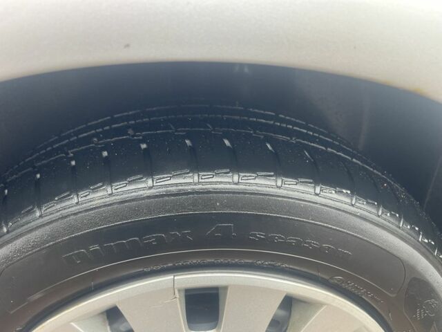 Сірий Шкода Фабія, об'ємом двигуна 1.4 л та пробігом 255 тис. км за 3200 $, фото 8 на Automoto.ua