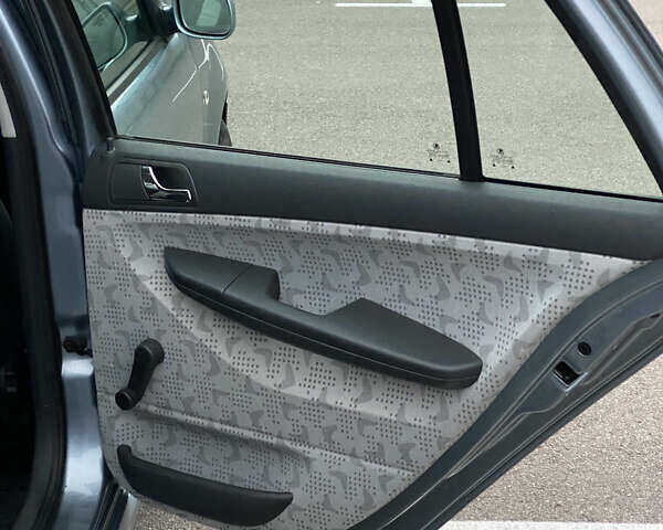 Серый Шкода Фабия, объемом двигателя 1.39 л и пробегом 276 тыс. км за 3999 $, фото 34 на Automoto.ua