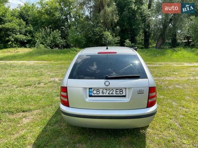 Серый Шкода Фабия, объемом двигателя 1.39 л и пробегом 261 тыс. км за 4500 $, фото 5 на Automoto.ua
