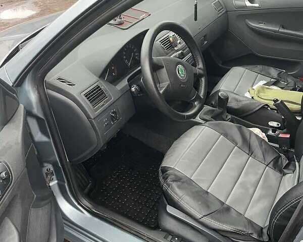 Сірий Шкода Фабія, об'ємом двигуна 1.4 л та пробігом 204 тис. км за 3700 $, фото 5 на Automoto.ua
