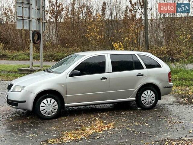 Шкода Фабия 2003 в Львове на Automoto.ua Серый Шкода Фабия, объемом двигателя 1.39 л и пробегом 167 тыс. км за 3150 $, фото 11 на Automoto.ua