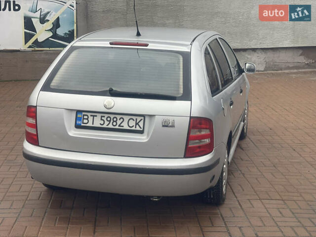 Сірий Шкода Фабія, об'ємом двигуна 1.4 л та пробігом 255 тис. км за 3200 $, фото 2 на Automoto.ua