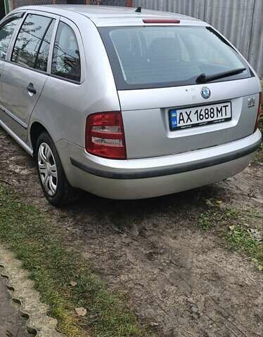 Сірий Шкода Фабія, об'ємом двигуна 1.6 л та пробігом 247 тис. км за 5200 $, фото 3 на Automoto.ua