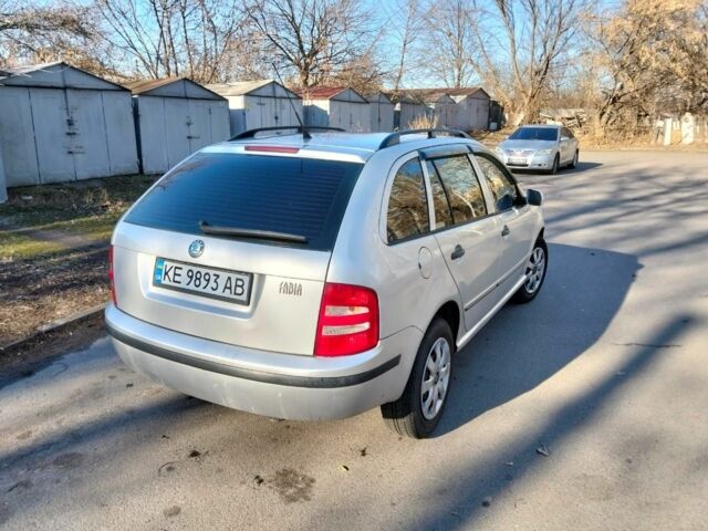 Сірий Шкода Фабія, об'ємом двигуна 1.4 л та пробігом 217 тис. км за 4800 $, фото 3 на Automoto.ua