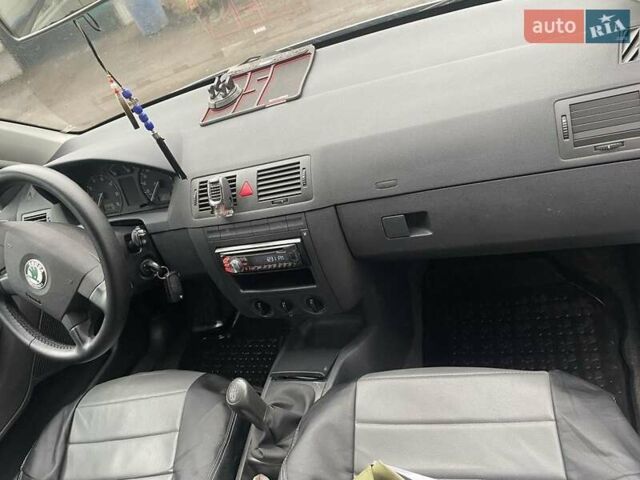 Сірий Шкода Фабія, об'ємом двигуна 1.4 л та пробігом 204 тис. км за 3700 $, фото 6 на Automoto.ua