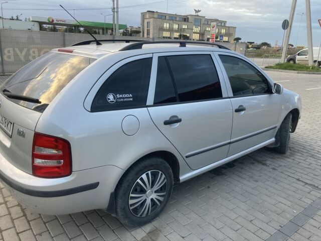 Сірий Шкода Фабія, об'ємом двигуна 1.4 л та пробігом 303 тис. км за 3400 $, фото 4 на Automoto.ua