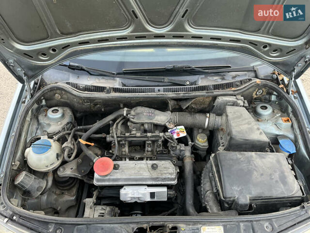 Серый Шкода Фабия, объемом двигателя 1.39 л и пробегом 250 тыс. км за 2990 $, фото 13 на Automoto.ua