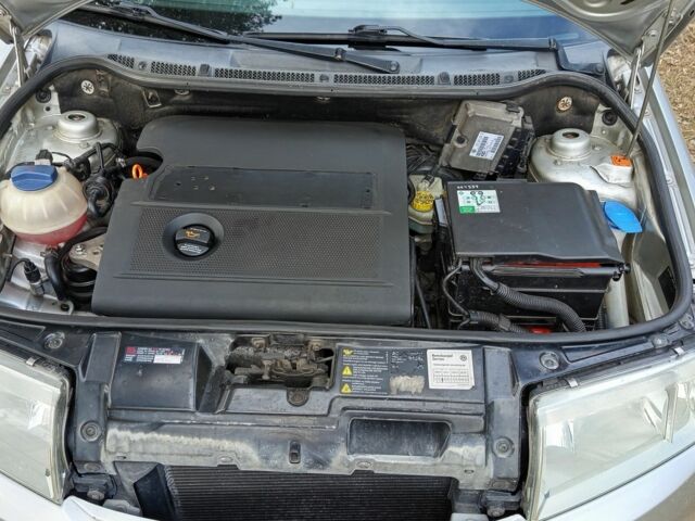 Сірий Шкода Фабія, об'ємом двигуна 1.4 л та пробігом 180 тис. км за 4500 $, фото 6 на Automoto.ua