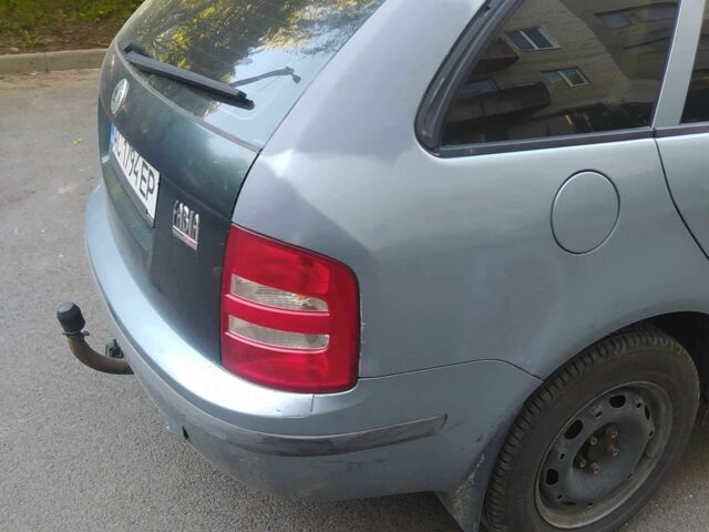 Серый Шкода Фабия, объемом двигателя 1.4 л и пробегом 261 тыс. км за 2500 $, фото 4 на Automoto.ua