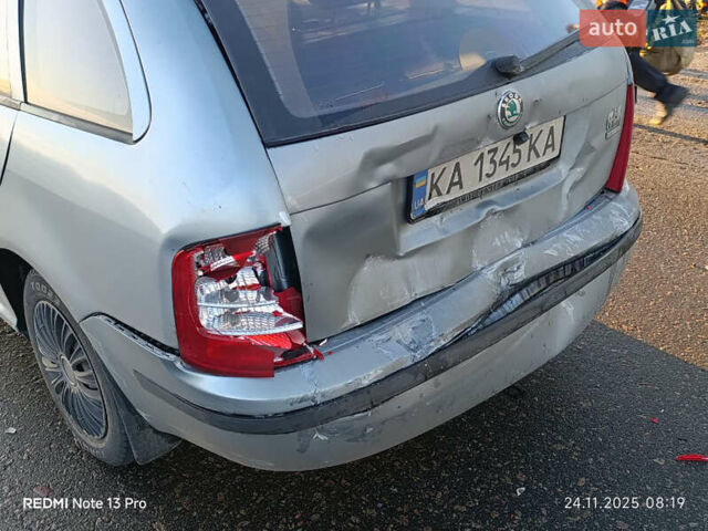 Серый Шкода Фабия, объемом двигателя 1.2 л и пробегом 300 тыс. км за 1600 $, фото 1 на Automoto.ua